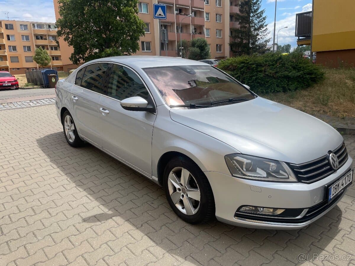 2014 Volkswagen PASSAT - 12