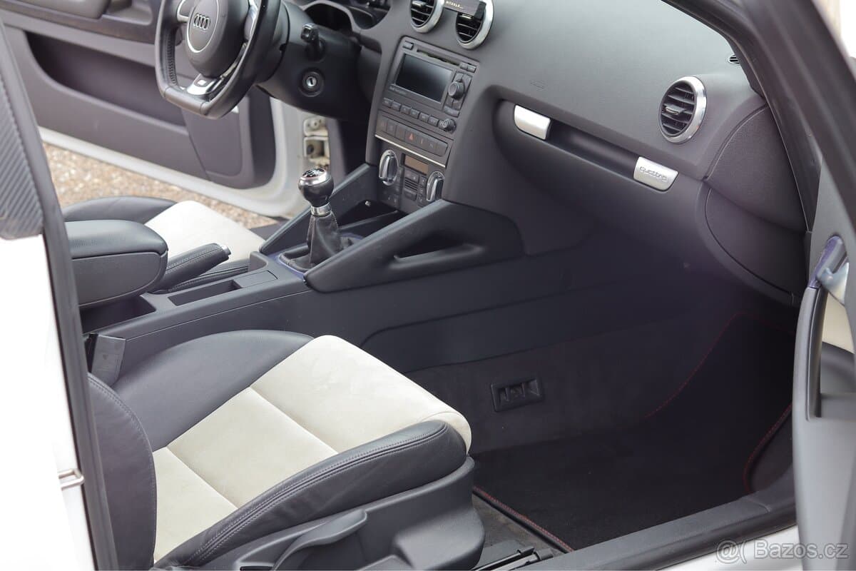 2009 Audi S3 - 12