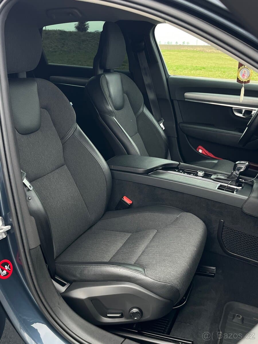 2018 Volvo S90 - 12