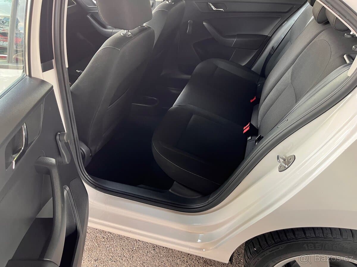 2015 Škoda RAPID - 12