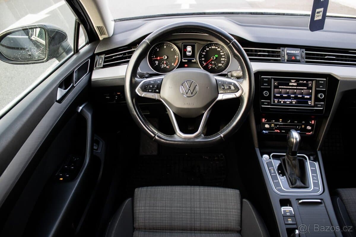 2020 Volkswagen PASSAT - 12