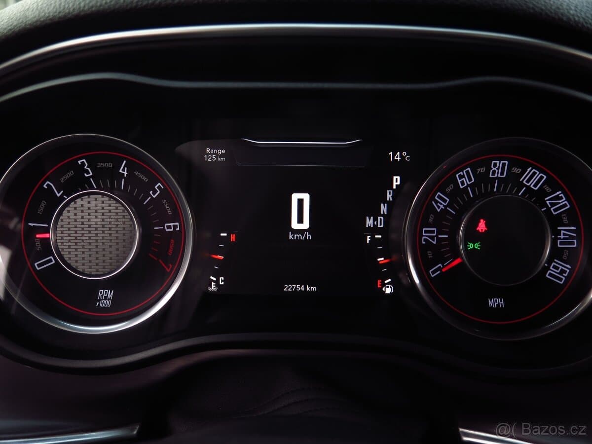 2016 Dodge CHALLENGER - 12