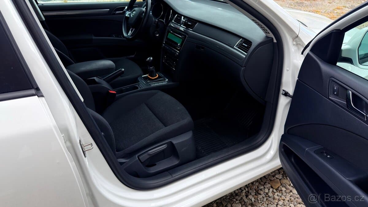 2013 Škoda SUPERB - 12
