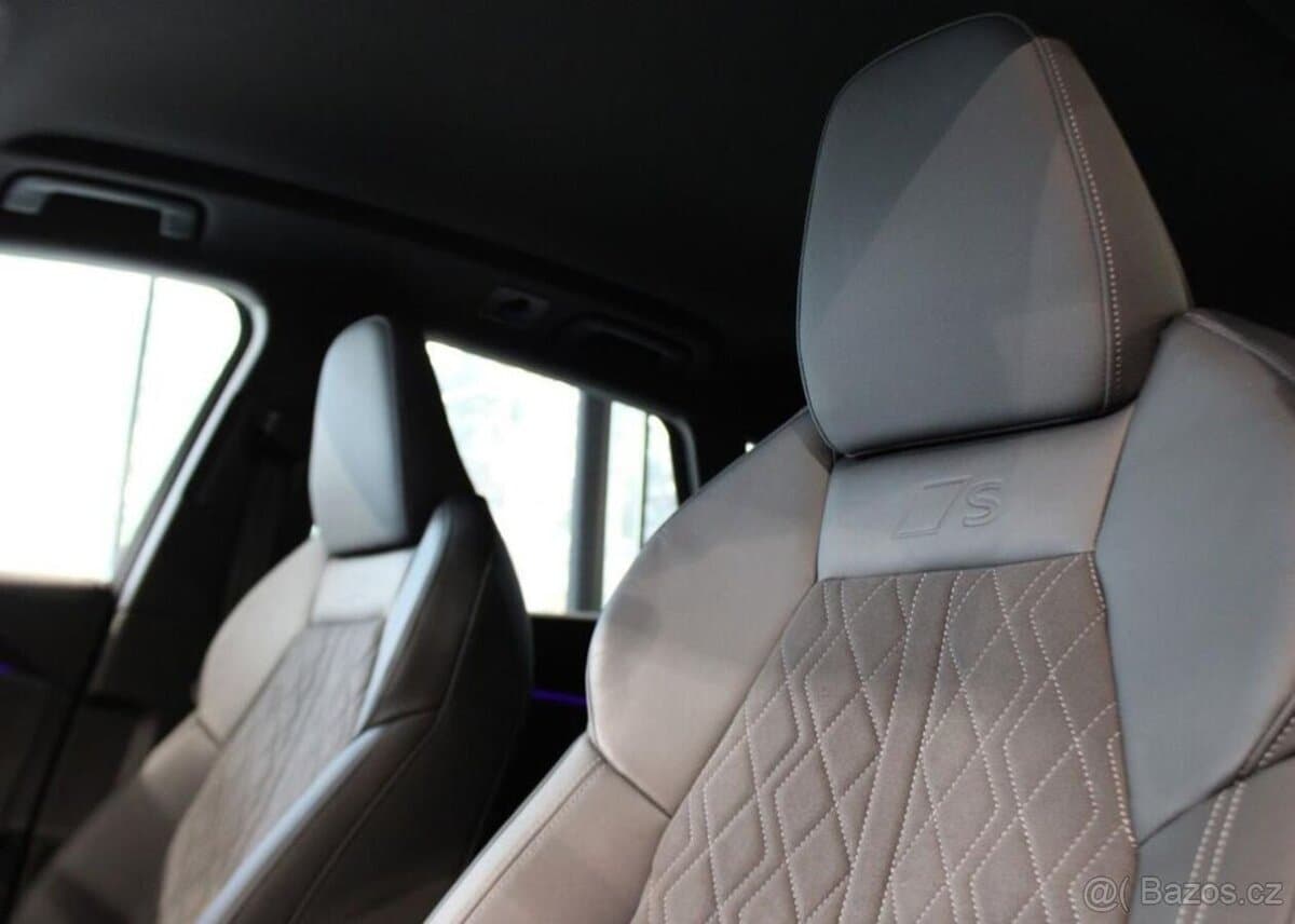 2025 Audi Q5 - 12