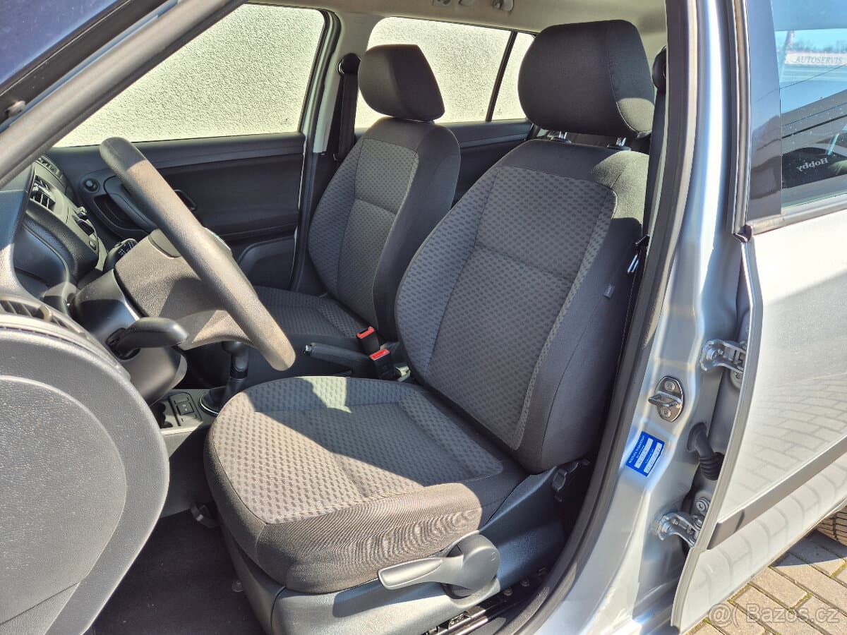 2010 Škoda FABIA - 12