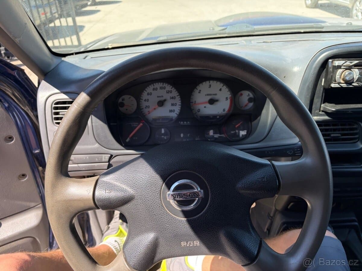 2003 Nissan NAVARA - 12