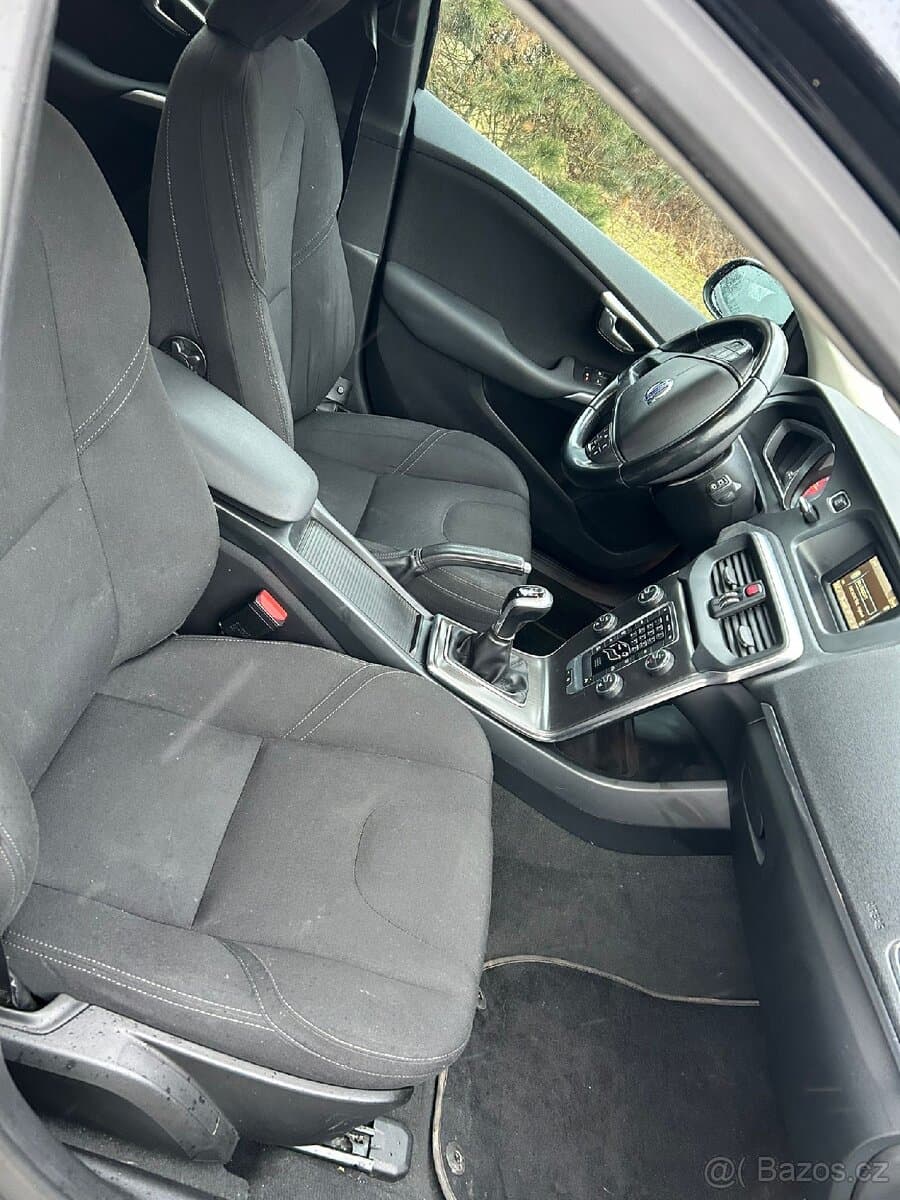 2014 Volvo V40 - 12