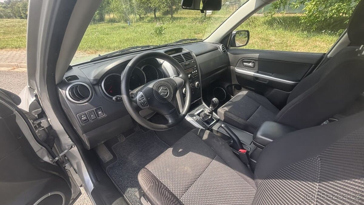 2006 Suzuki GRAND - 12