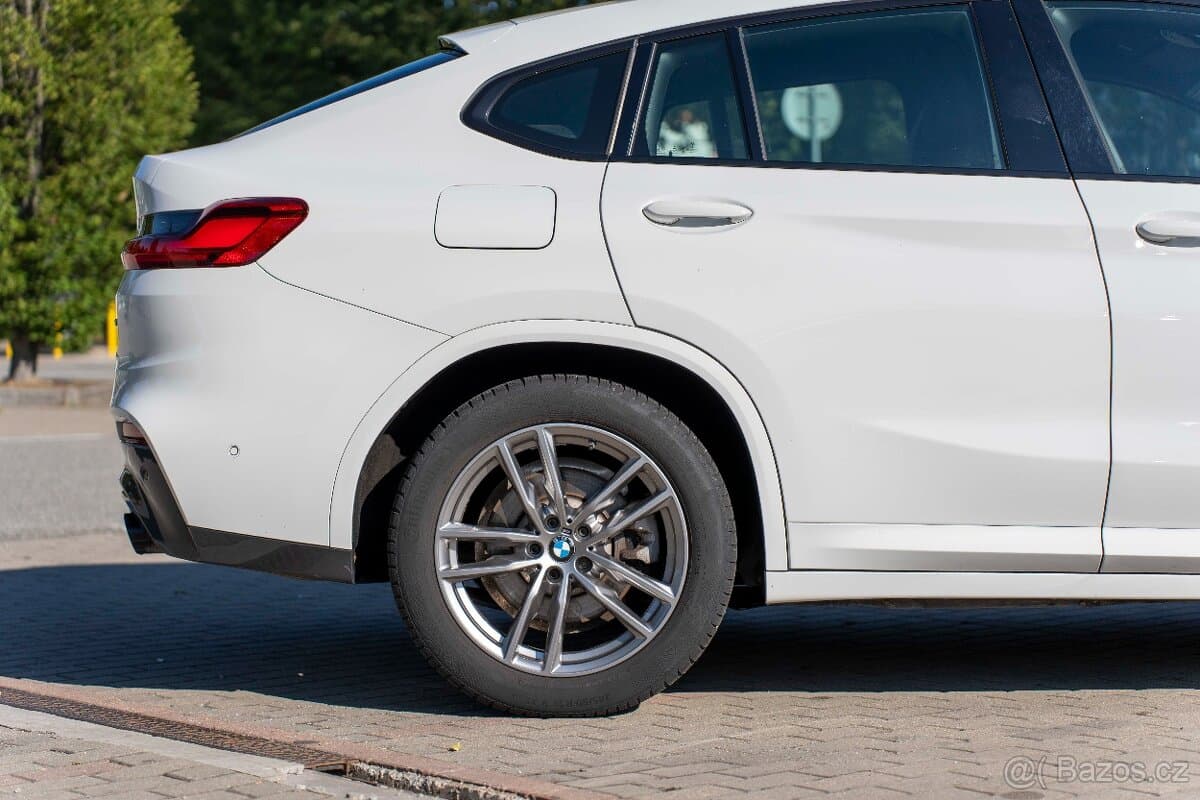 2021 BMW X4 - 12