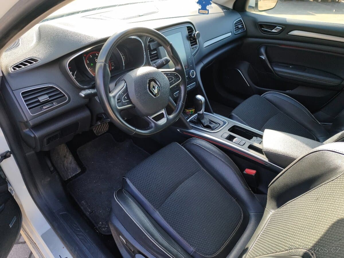 Renault MEGANE - 12