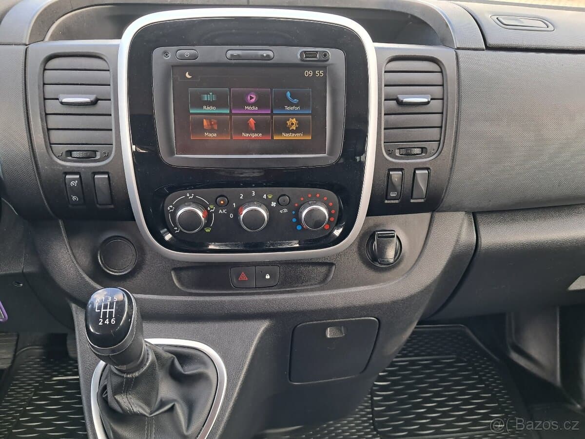 2020 Renault TRAFIC - 12
