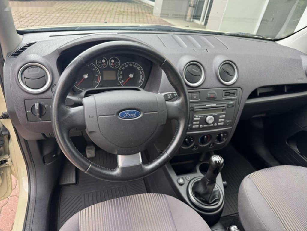 2009 Ford FUSION - 12