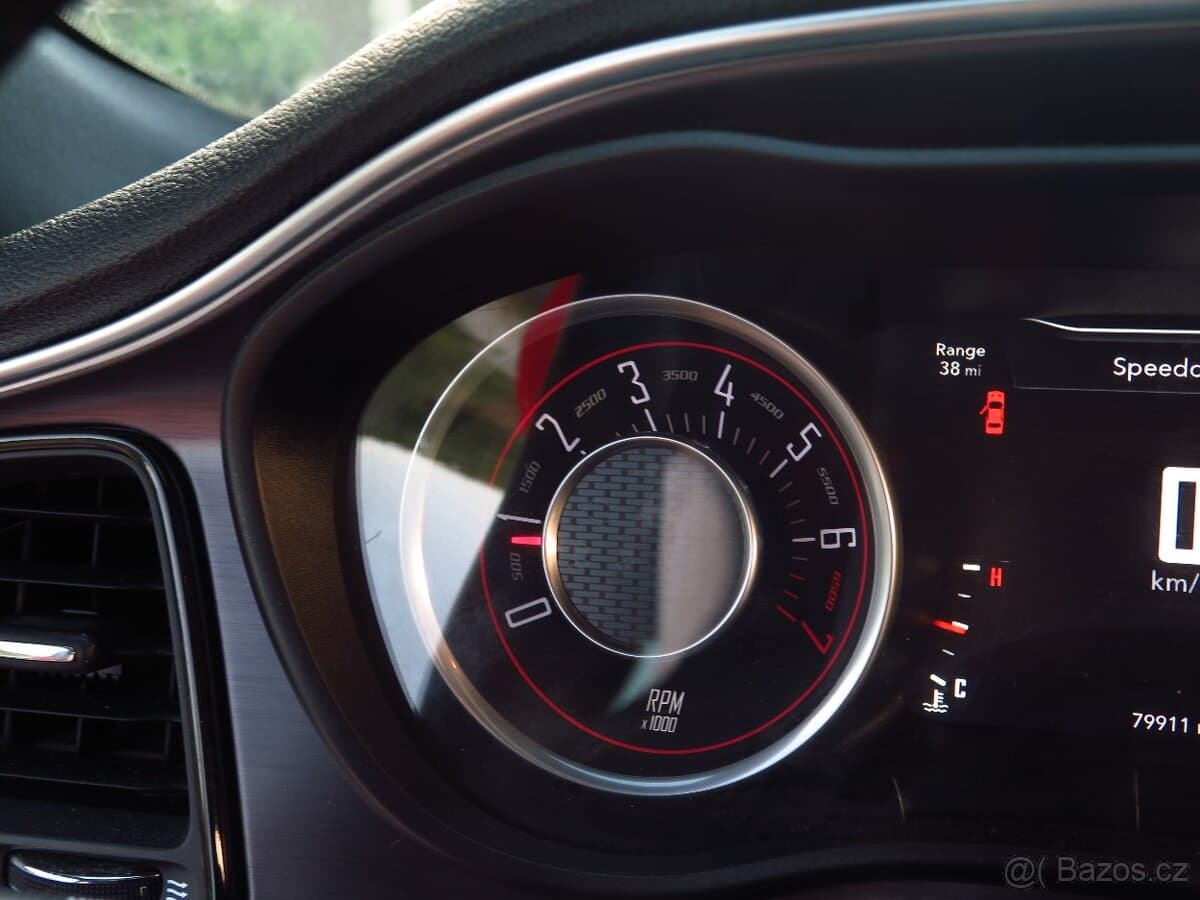 2016 Dodge CHALLENGER - 12