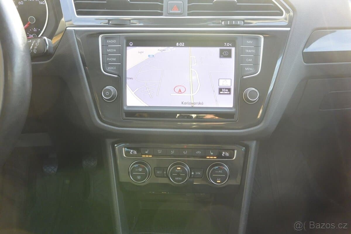 2017 Volkswagen TIGUAN - 12