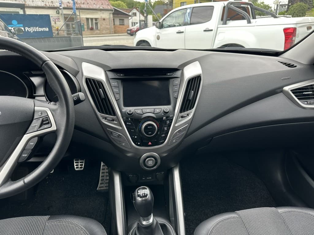2013 Hyundai VELOSTER - 12