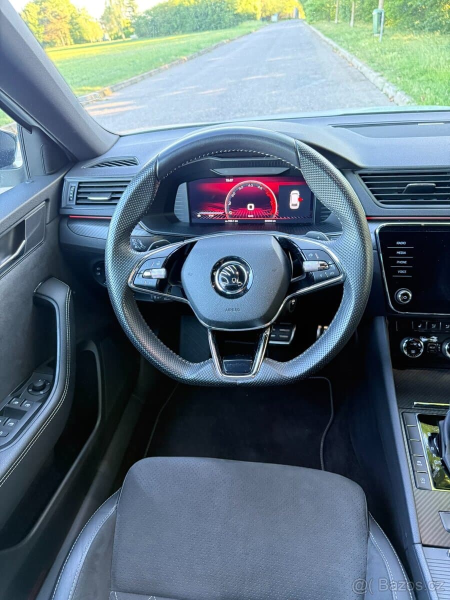2023 Škoda SUPERB - 12