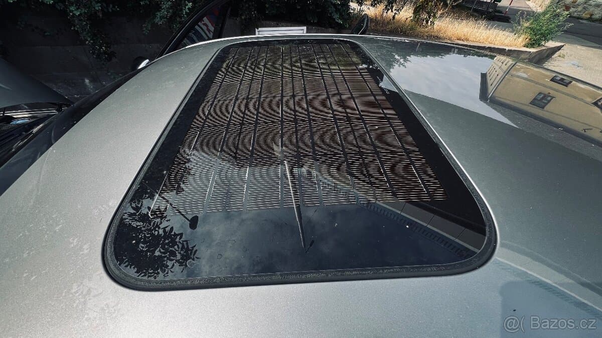 2004 Audi A8 - 12