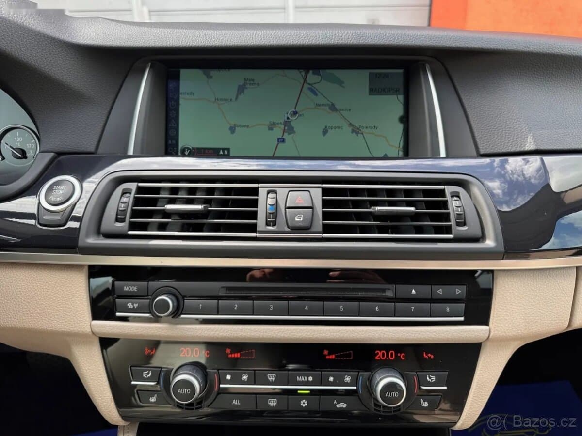 2011 BMW 5-SERIES - 12