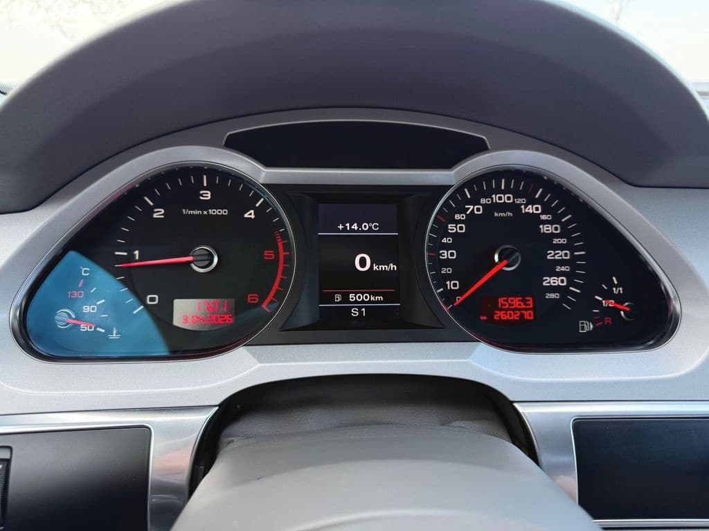 Audi A6 - 12