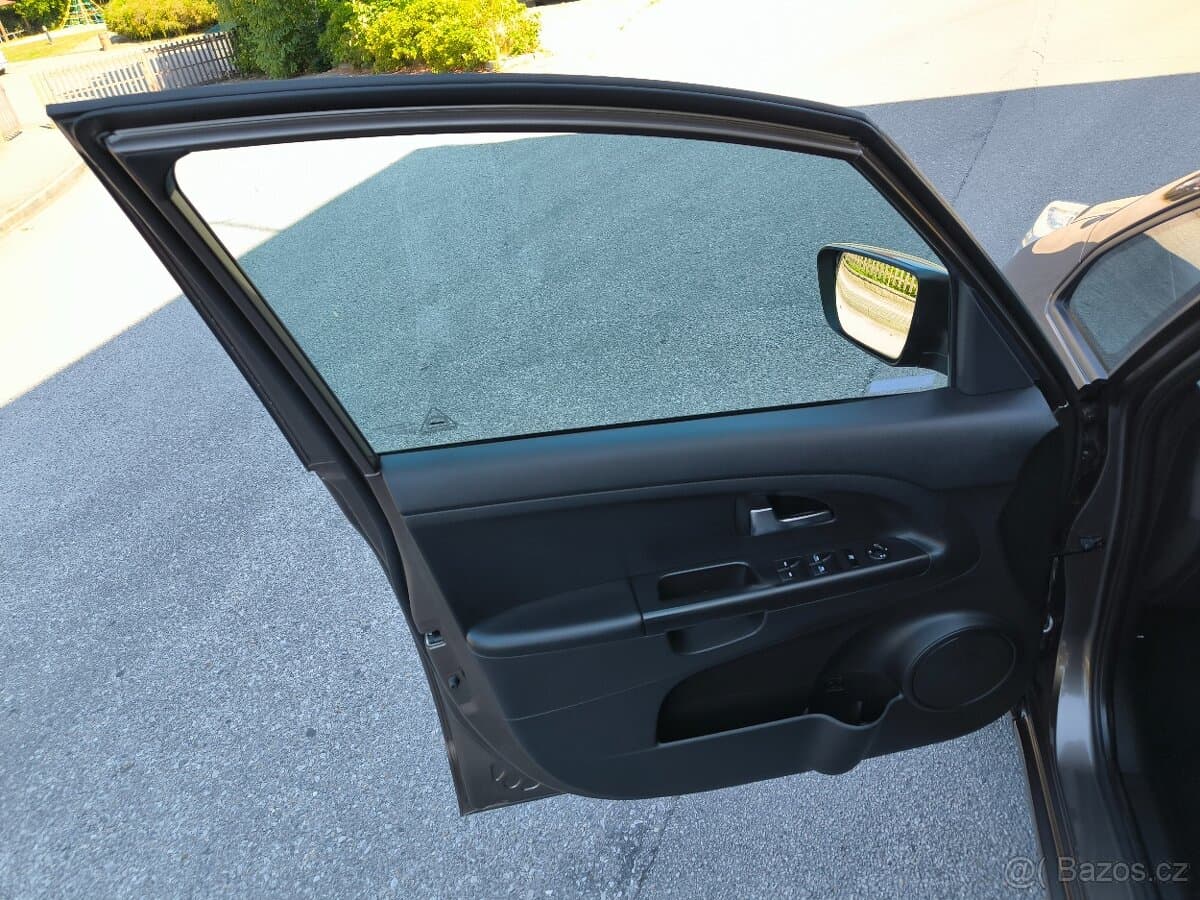 2017 Kia VENGA - 12