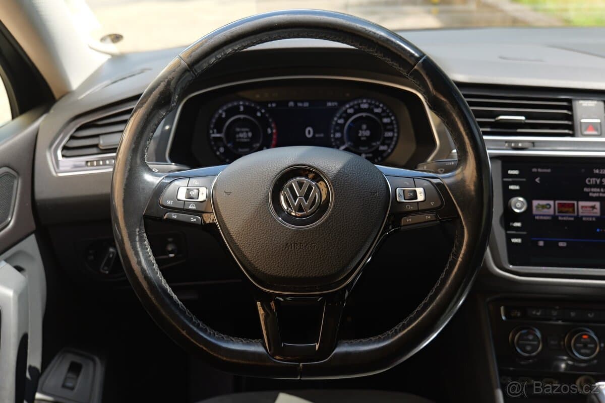 2018 Volkswagen TIGUAN - 12