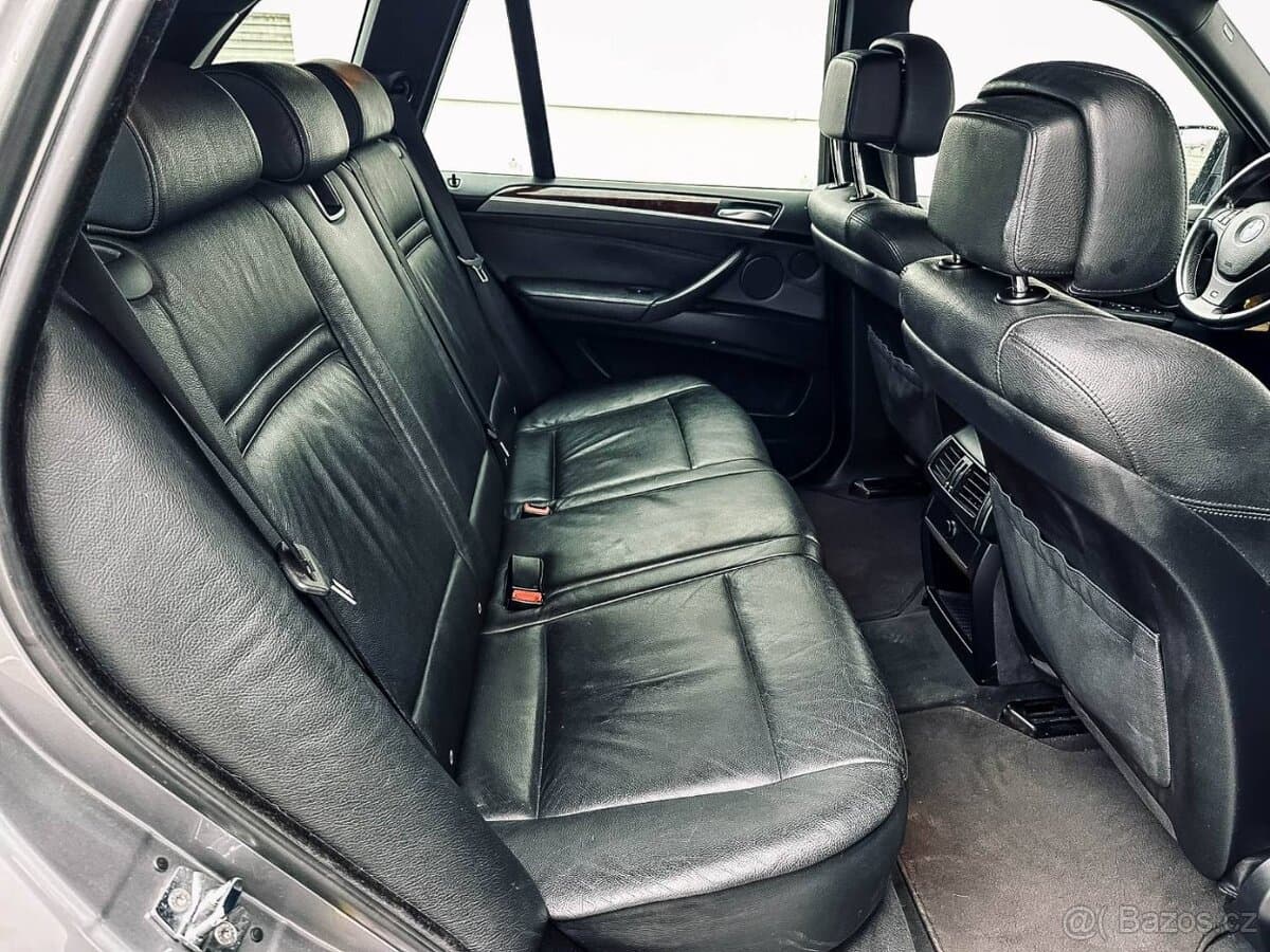 2007 BMW X5 - 12