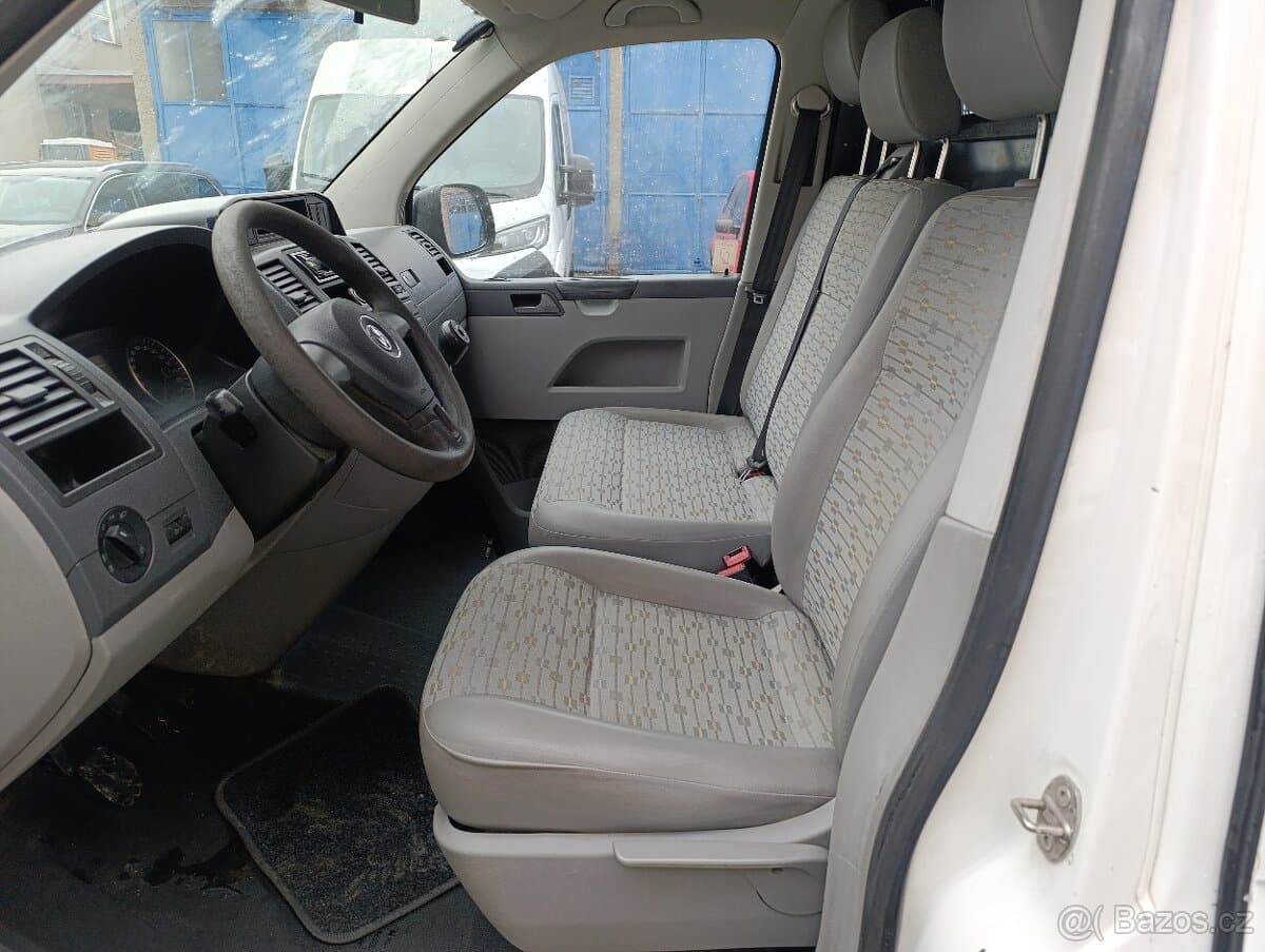 2010 Volkswagen TRANSPORTER - 12