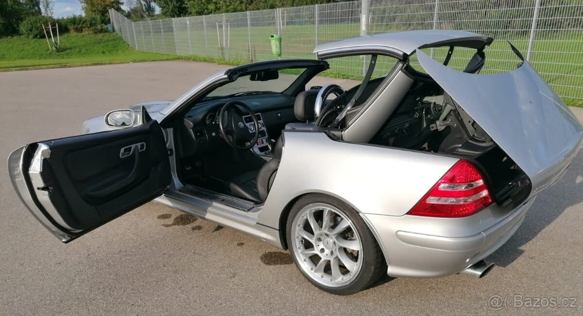 2004 Mercedes-Benz SL - 12