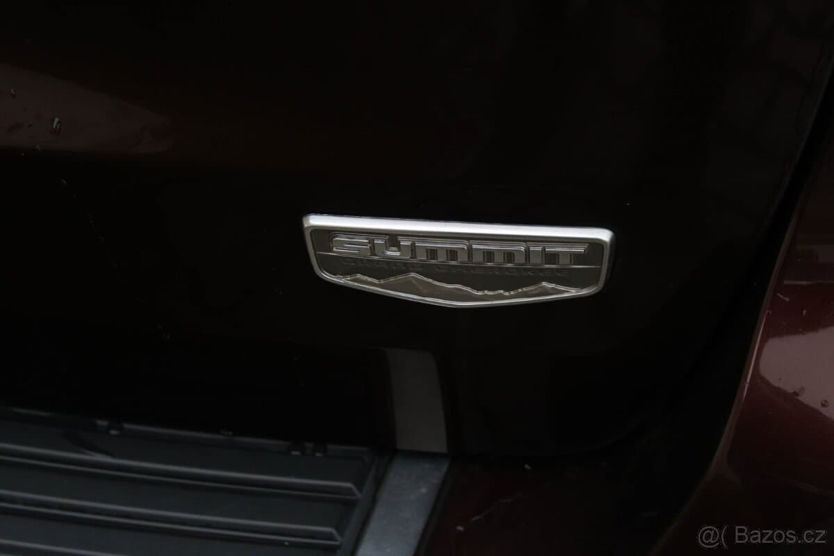 2016 Jeep CHEROKEE - 12