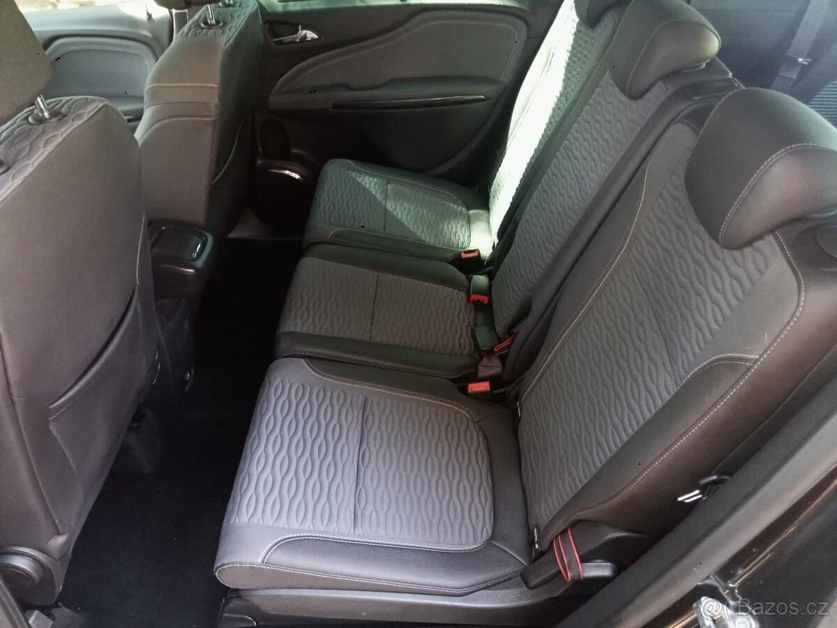 2012 Opel ZAFIRA - 12