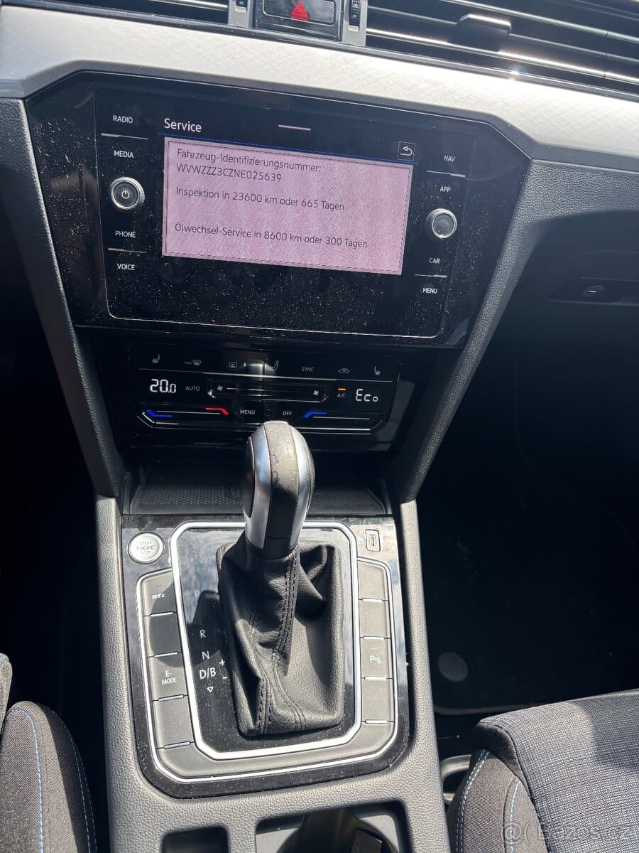 2021 Volkswagen PASSAT - 12