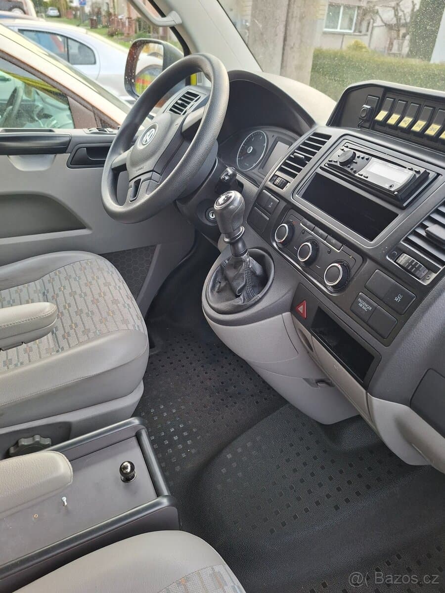 2010 Volkswagen TRANSPORTER - 12