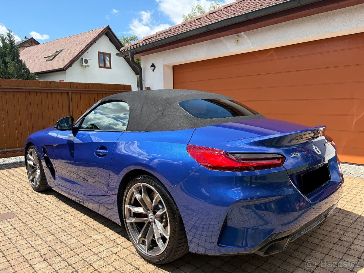 2023 BMW M4 - 12
