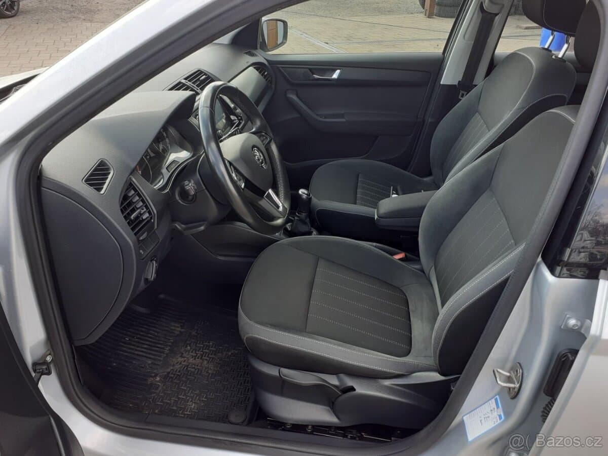 2019 Škoda FABIA - 12