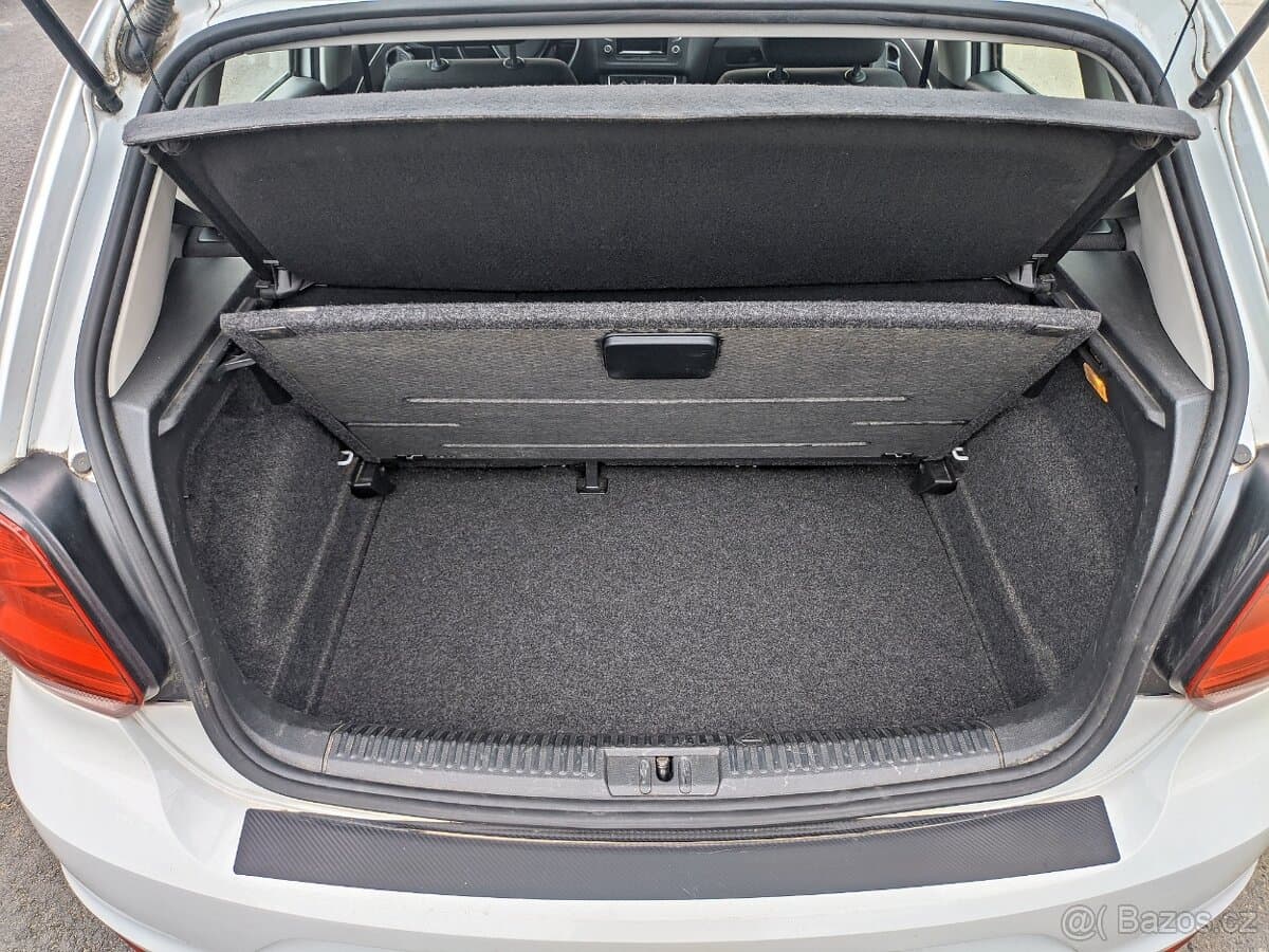 2016 Volkswagen POLO - 12