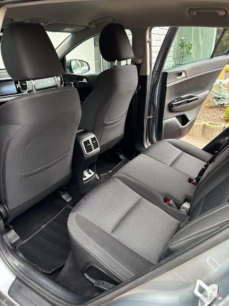 2019 Kia SPORTAGE - 12