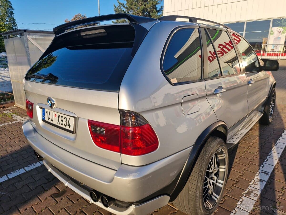 2005 BMW X5 - 12