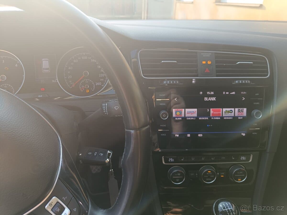 2019 Volkswagen GOLF - 12