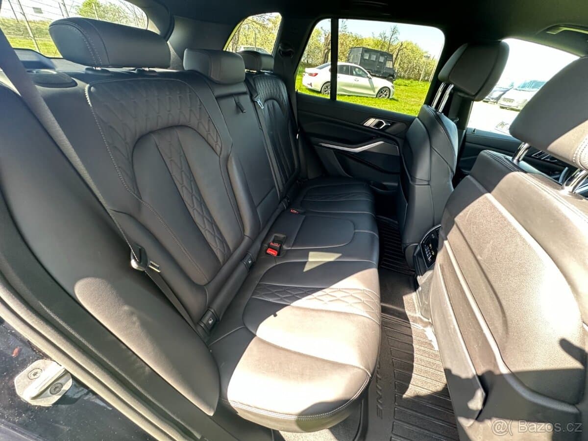 2022 BMW X5 - 12