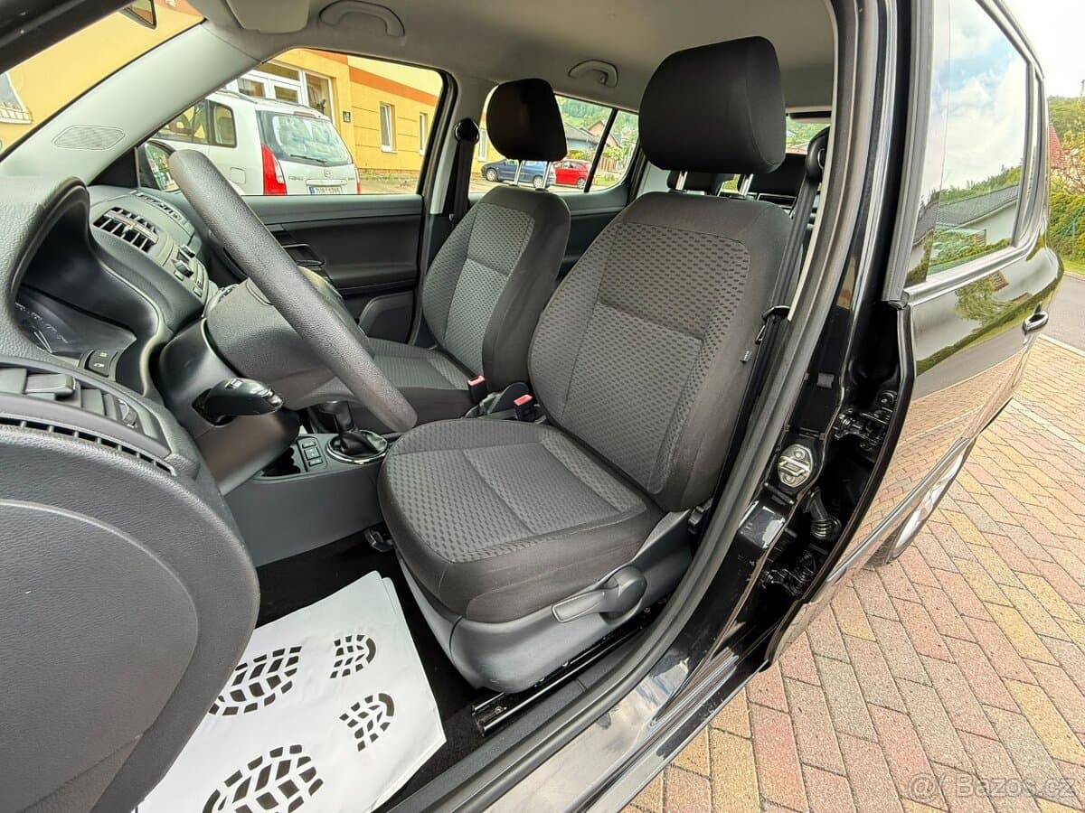 2010 Škoda FABIA - 12