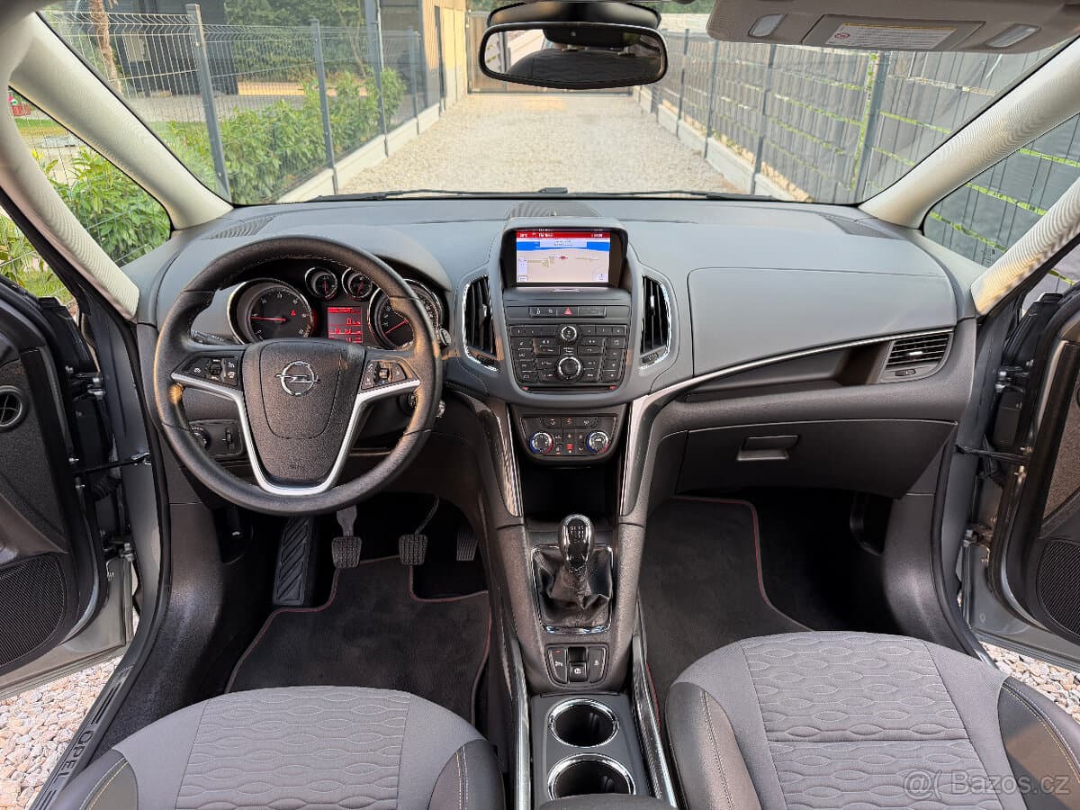 2015 Opel ZAFIRA - 12