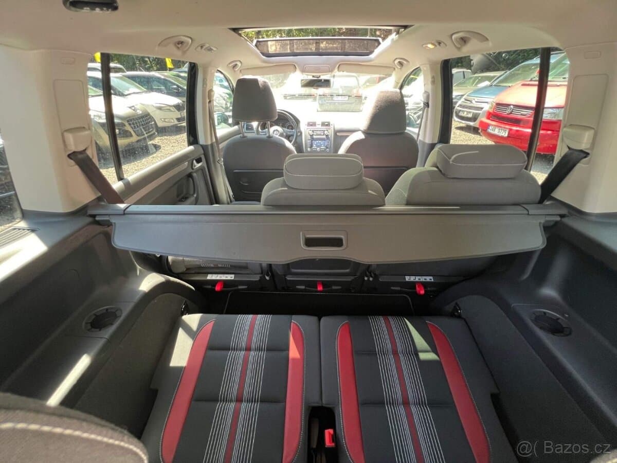 2012 Volkswagen TOURAN - 12