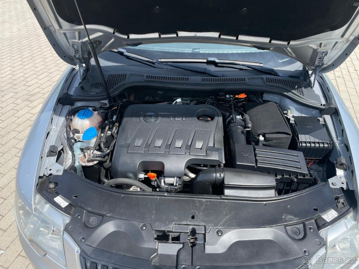 2013 Škoda SUPERB - 12