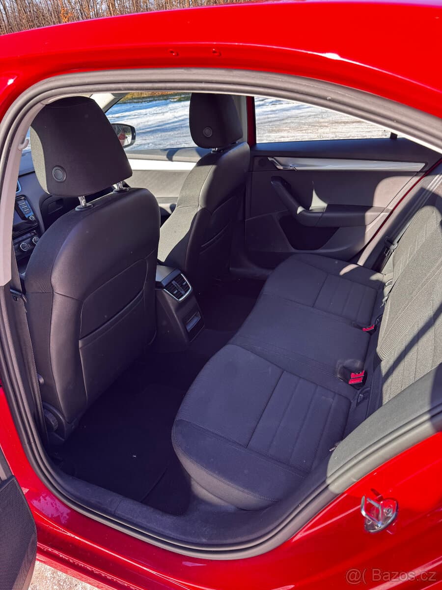 2015 Škoda OCTAVIA - 12