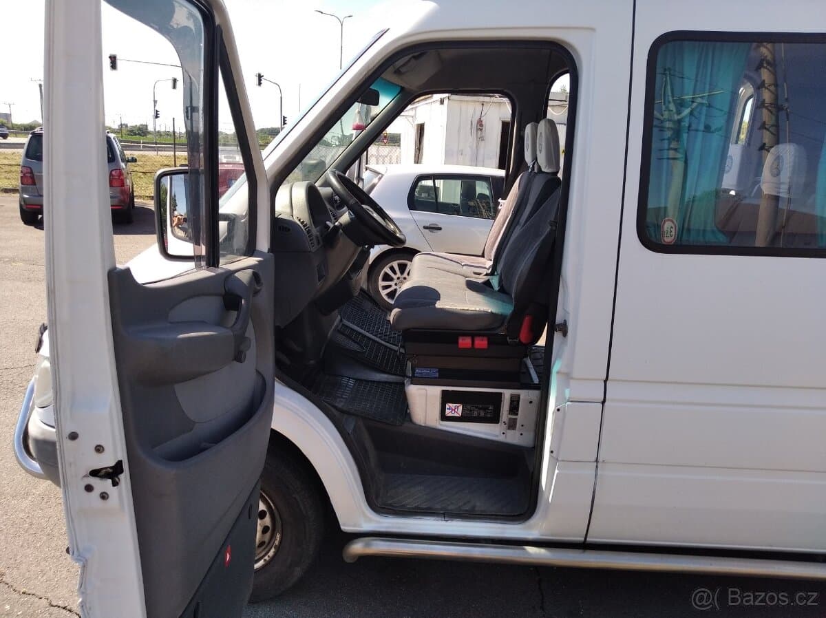 2002 Mercedes-Benz SPRINTER - 12