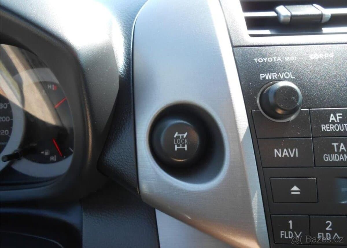 2007 Toyota RAV4 - 12