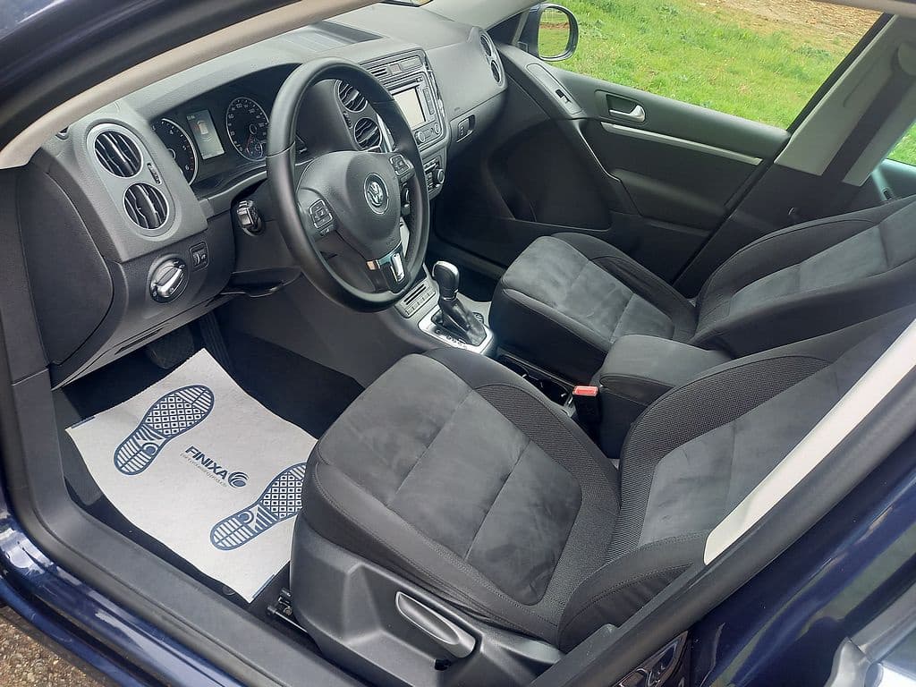 2015 Volkswagen TIGUAN - 12