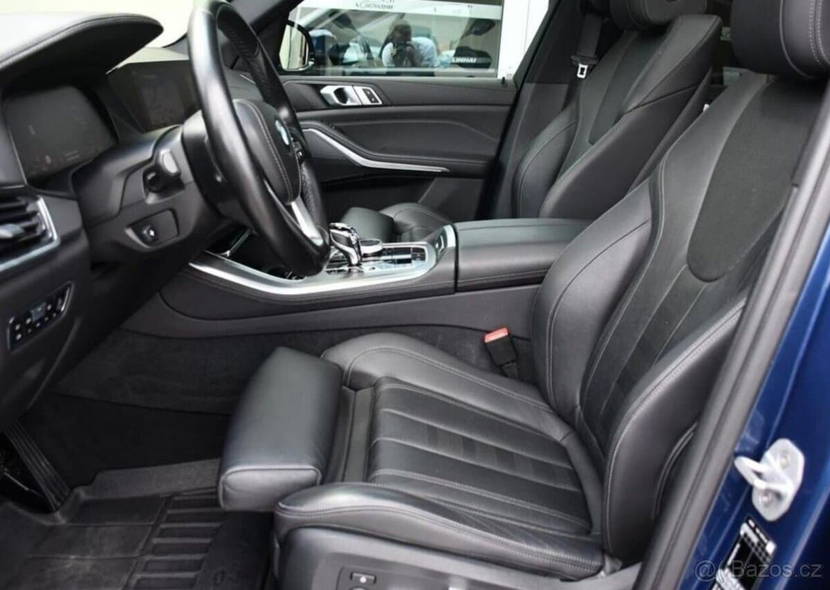 2019 BMW X5 - 12
