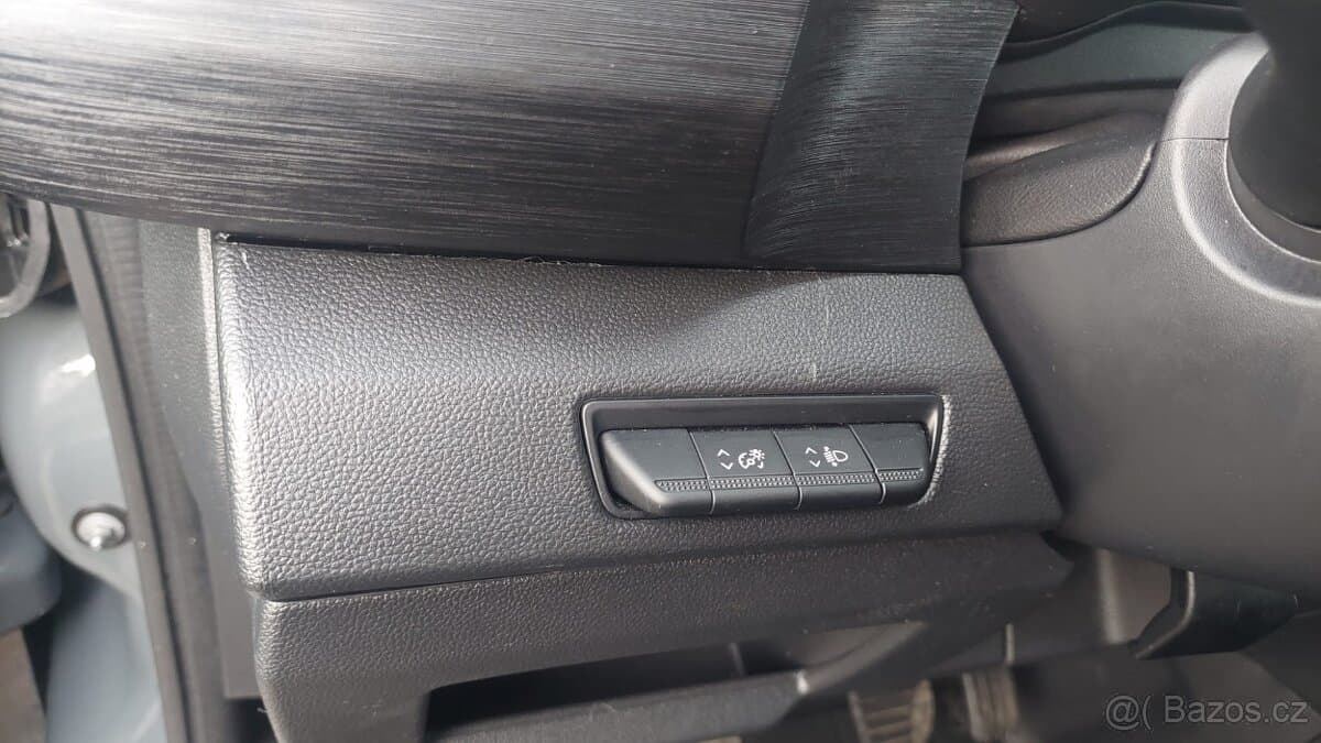2023 Renault TRAFIC - 12
