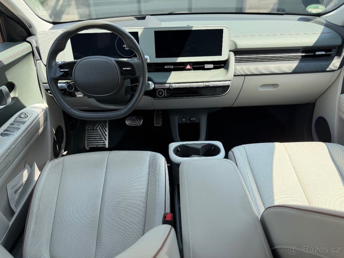 2023 Hyundai IONIQ 5 - 12